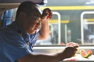 大汗淋漓后吃瓜视频,大汗淋漓后吃瓜的畅快体验